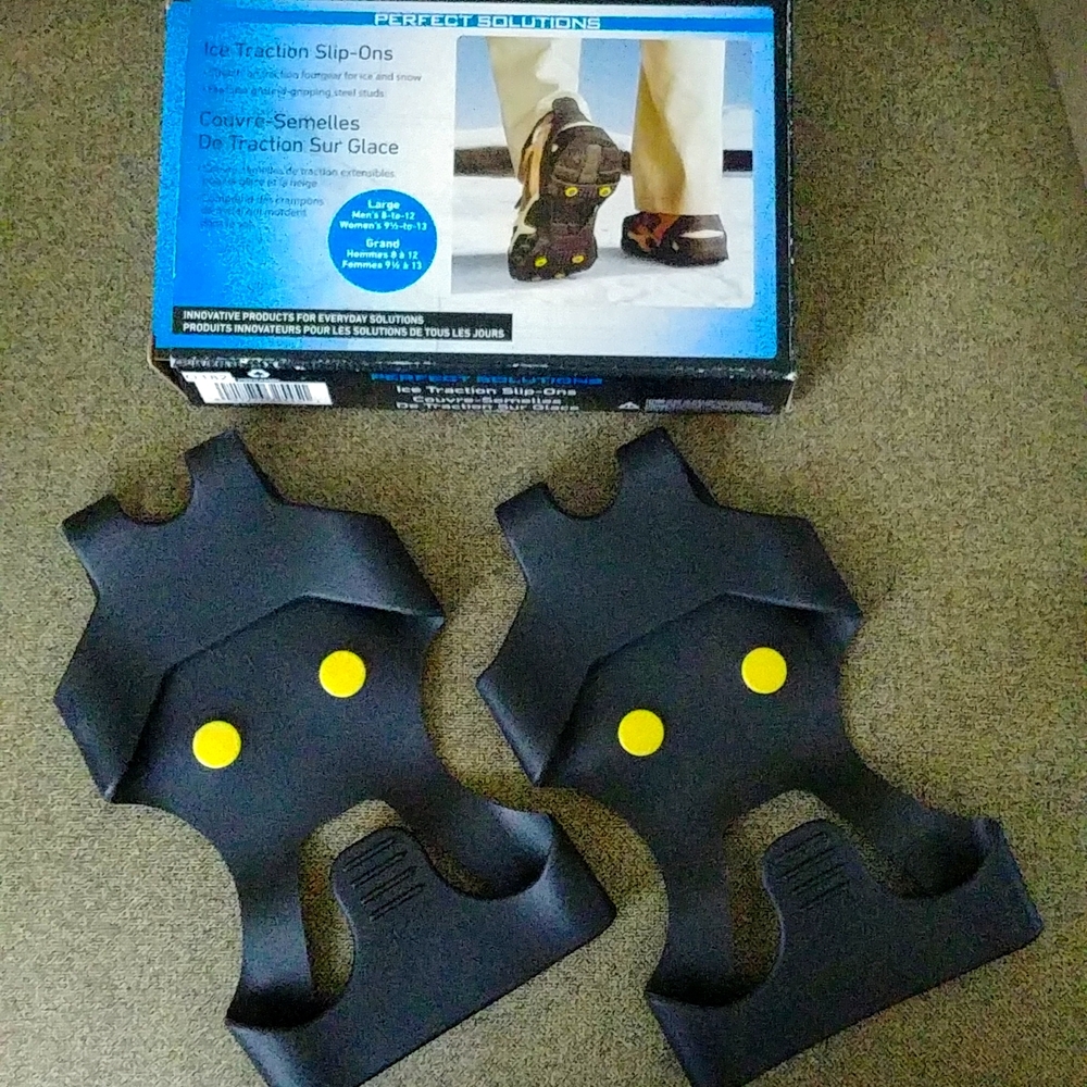 NWT ICE TRACTION SLIP-ON FOOTGEAR FOR ICE AND SNOW